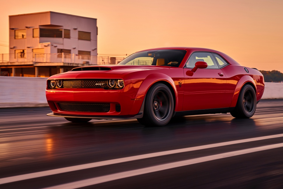 Dodge challenger как читается